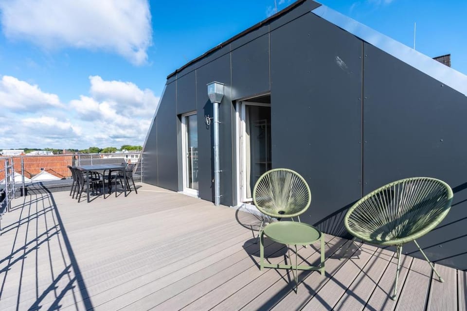 Luxus Penthouse mitten in Oldenburg City 6 Pers Apartment in Oldenburg