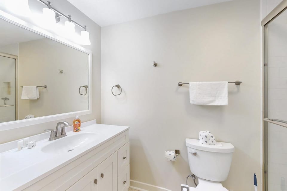 Bathroom, Bath