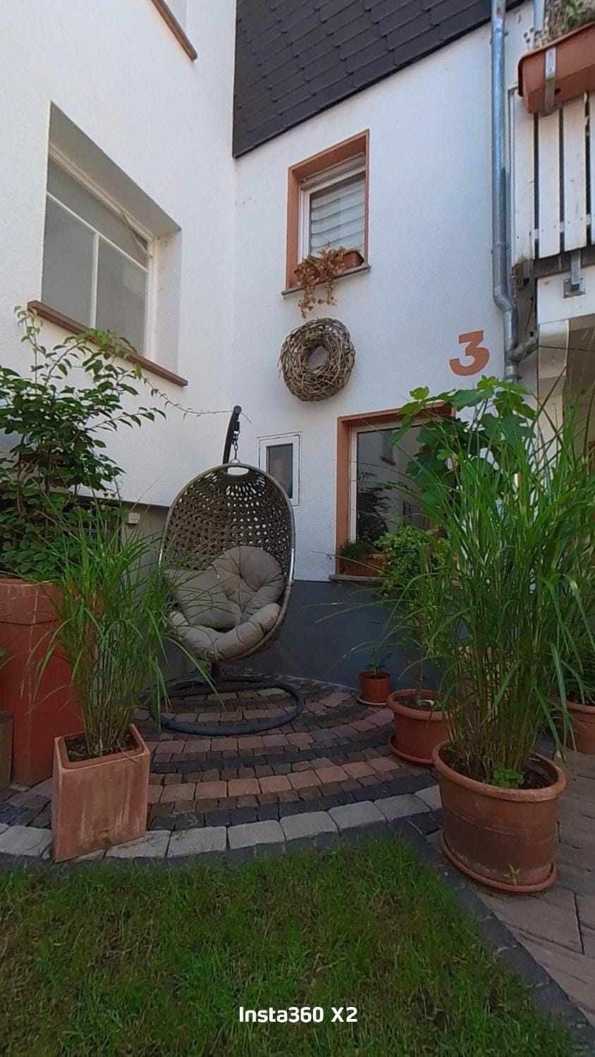 Property building, Day, Garden, Garden view
