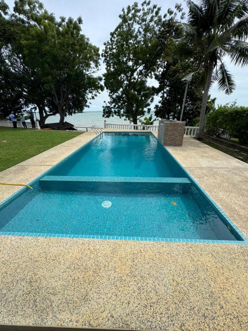 Villa 17 - PD Seaview Pool Villa Upto 30 pax Villa in Port Dickson
