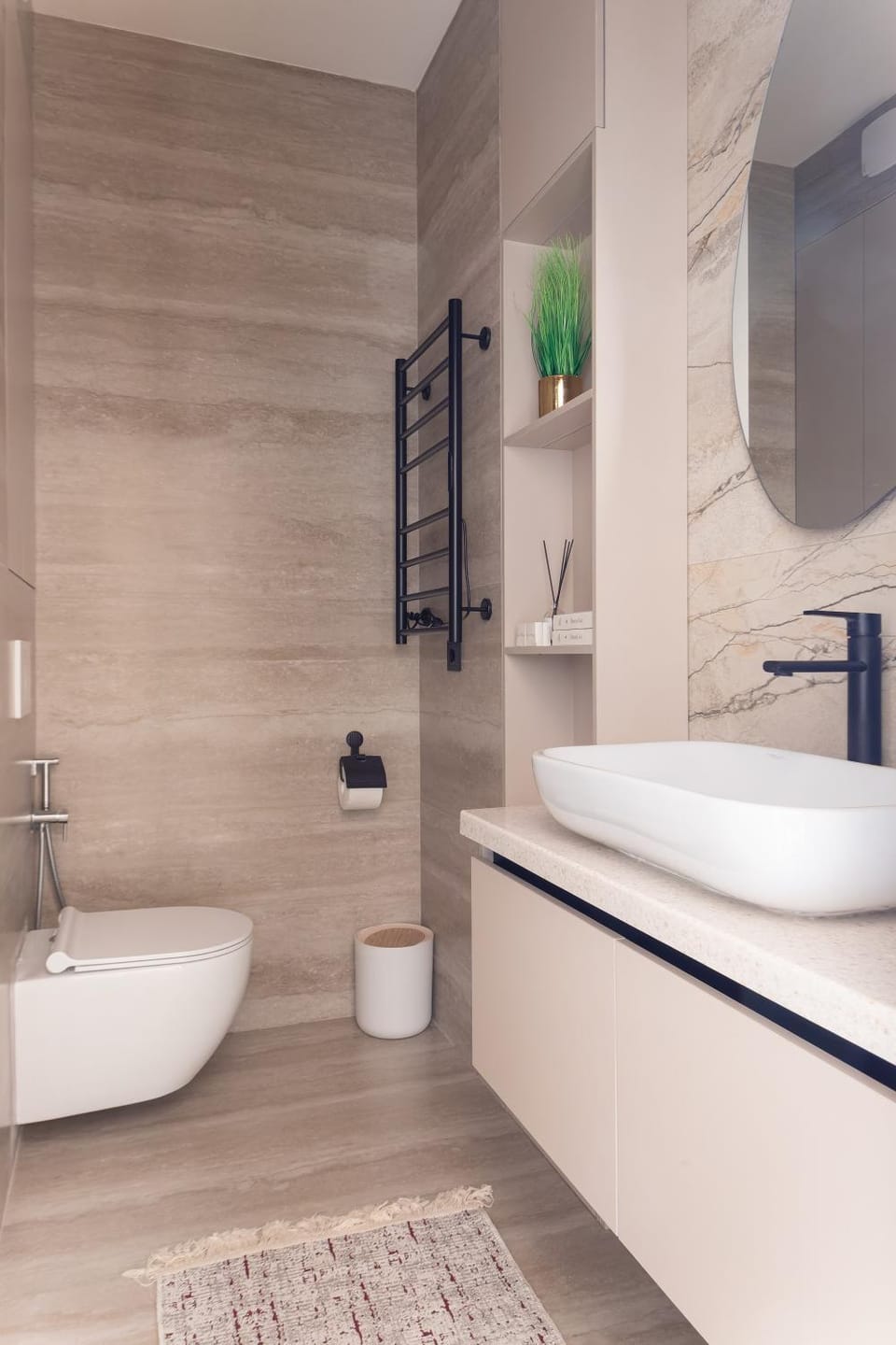 Shower, Toilet