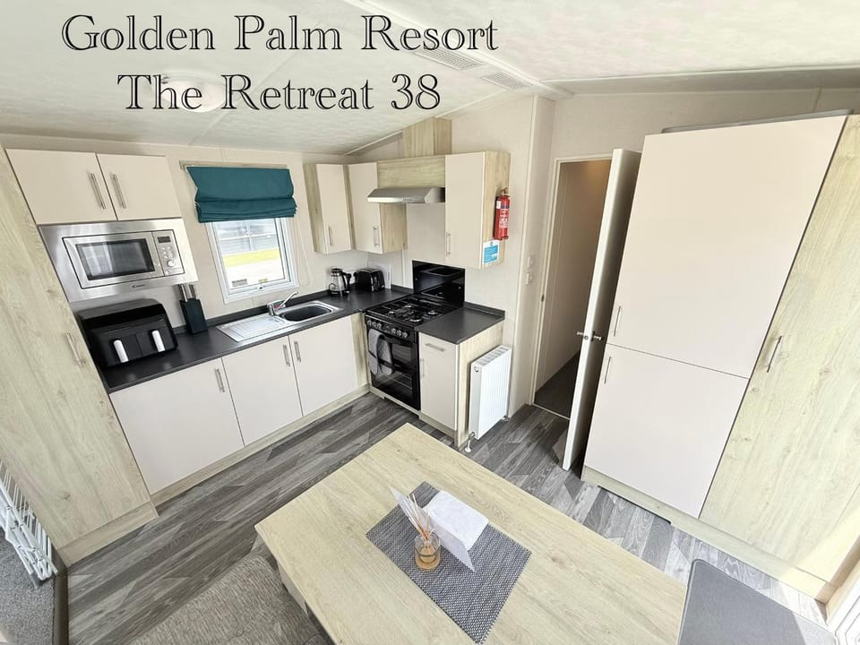 Skegness Retreats The Retreat 38 Campground/ 
RV Resort in Chapel Saint Leonards