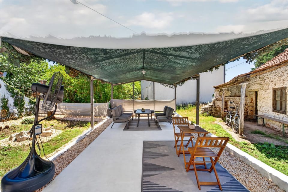 Garden, Balcony/Terrace