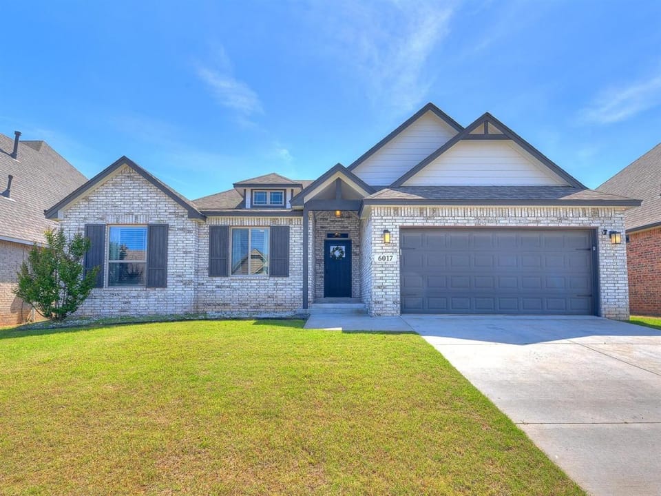 6017 Cozy Corner - Great Location! House in Broken Arrow