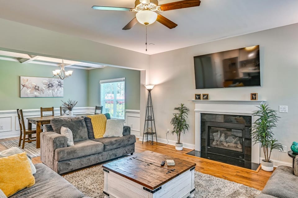 Stay & Play! Pinehurst Family & Group Golf Retreat House in Pinehurst