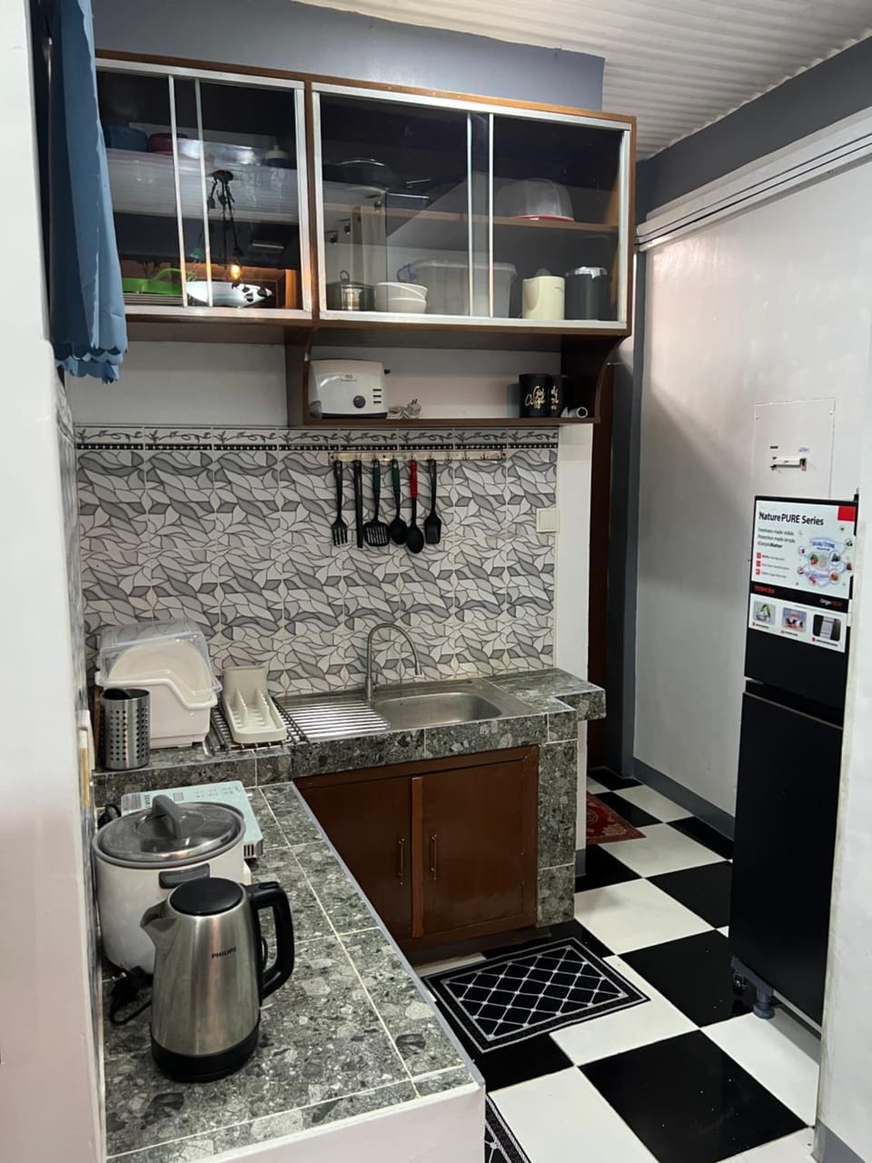 Kitchen or kitchenette, stove