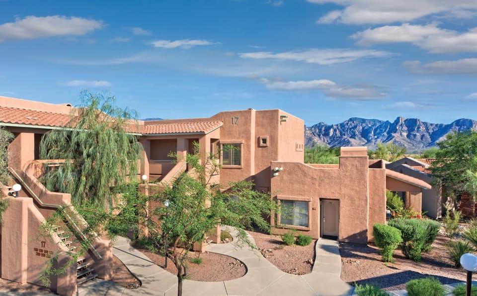 Wyndham Rancho Vistoso Two 2BR Apartments House in Oro Valley