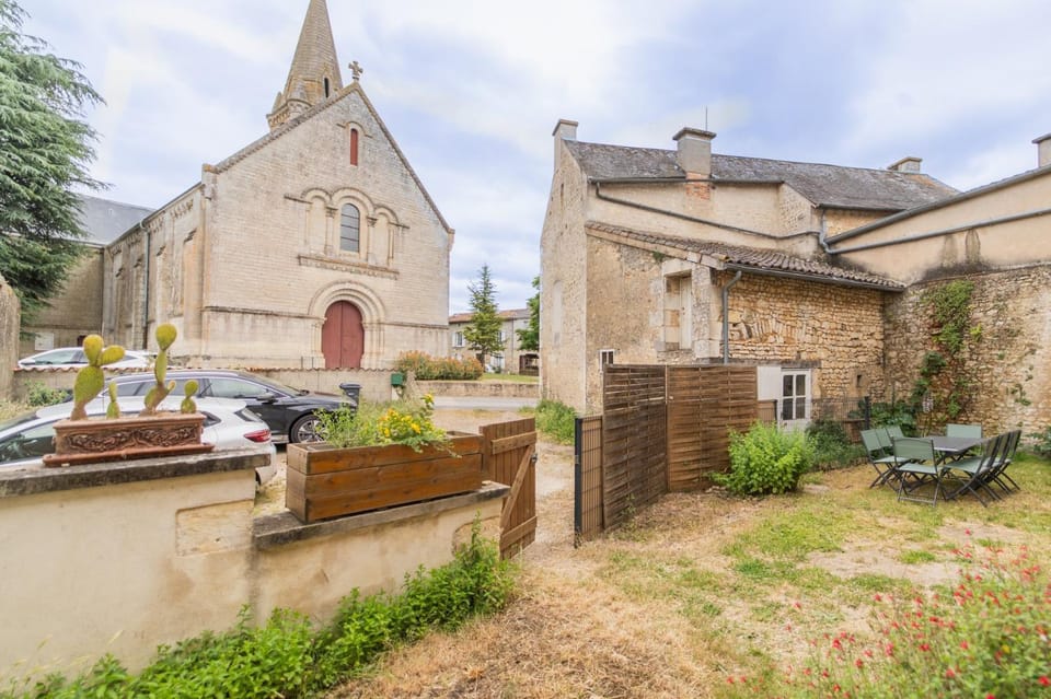 LE CLOS DES AMIS Bed and Breakfast in Poitiers