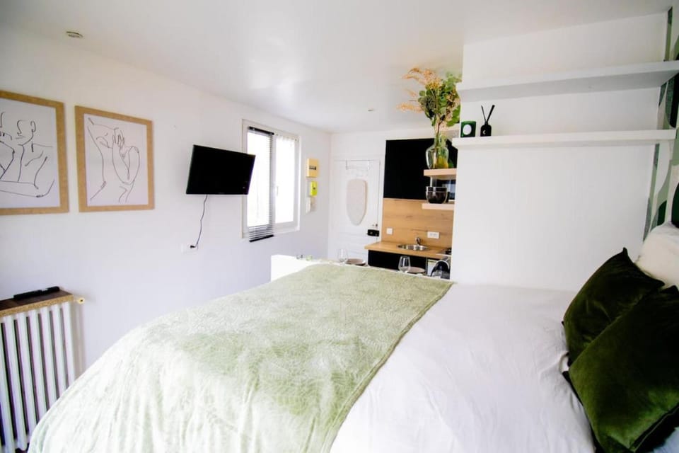 Chic Studio 16th, Renovated, 2 people Apartment in Paris