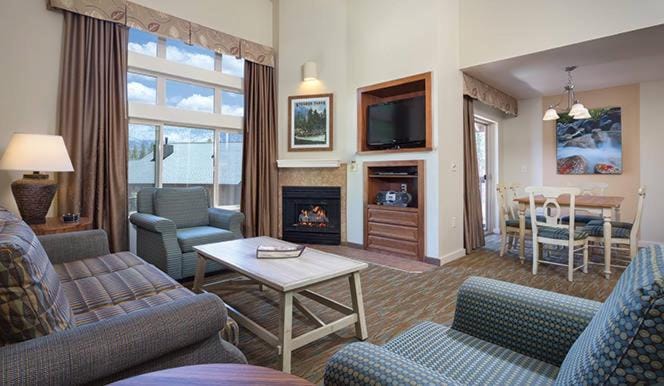 Wyndham South Shore Six 6BR Apartments House in Round Hill Village