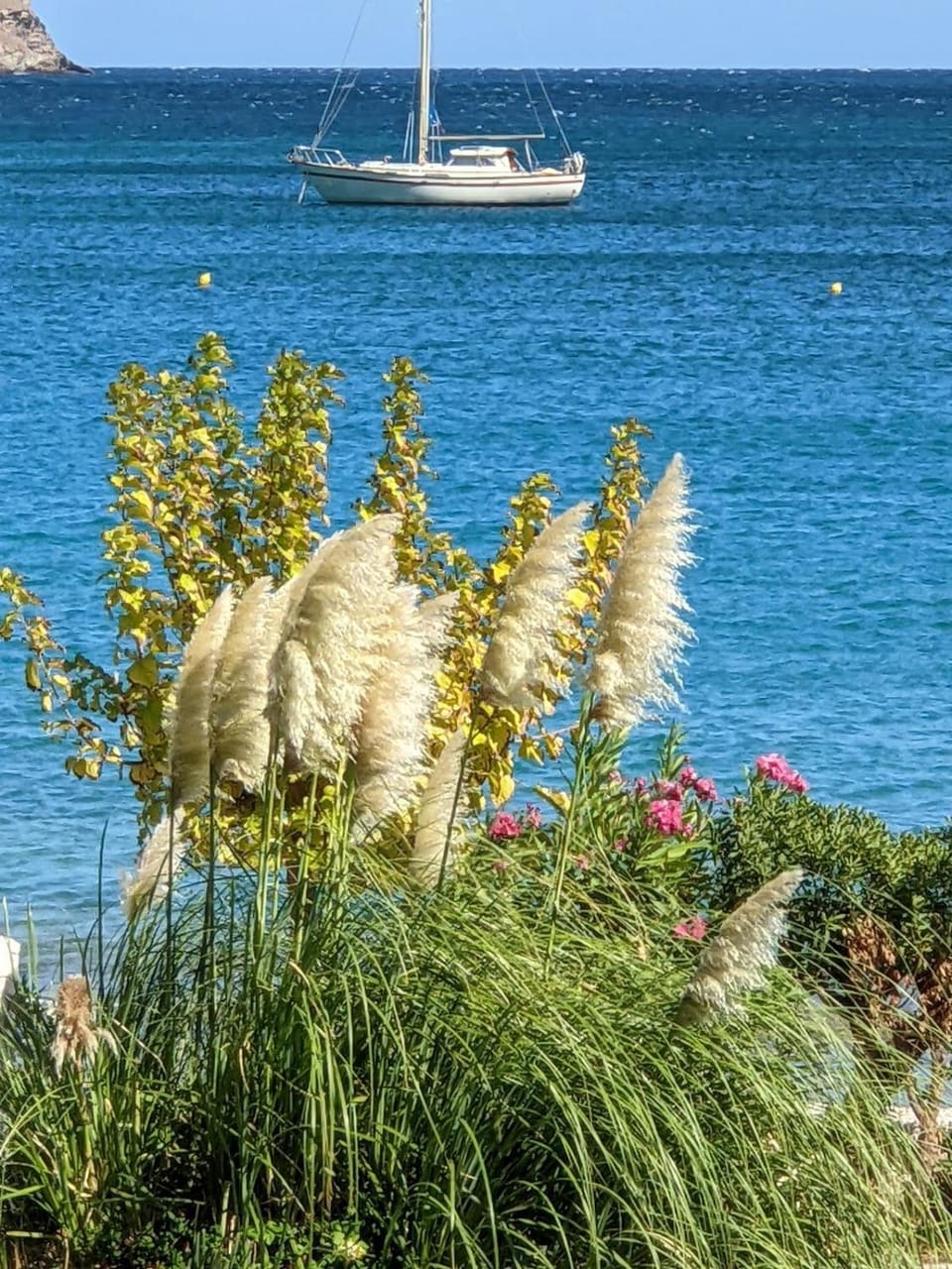 Beachfront Studio, Walk to the Beach Apartment in East Attica Regional Unit, Greece