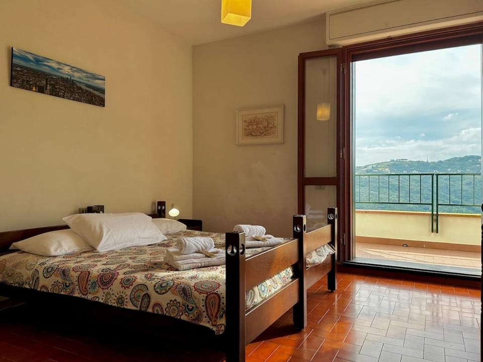 Villaggio Cledai, Panoramic View with Parking, AC Apartment in Sestri Levante