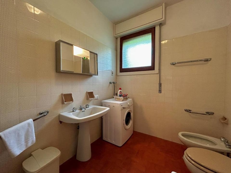 Villaggio Cledai, Panoramic View with Parking, AC Apartment in Sestri Levante