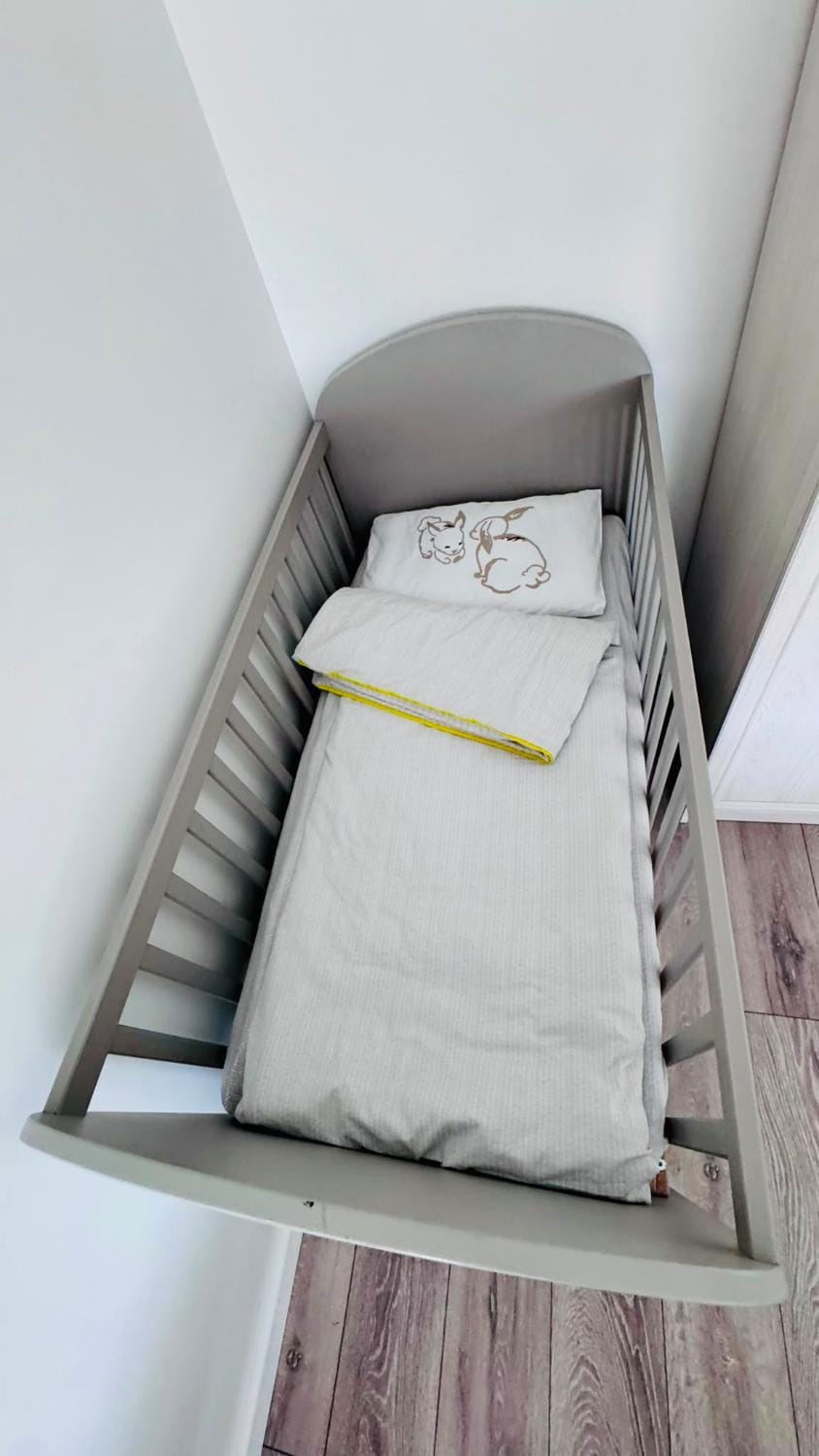 cot