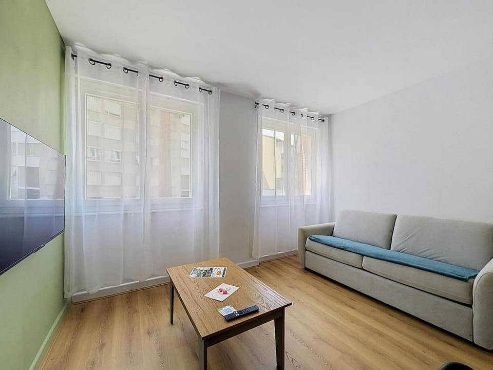 Grand T4 8 pers Wifi Chamalières Calme Apartment in Clermont-Ferrand