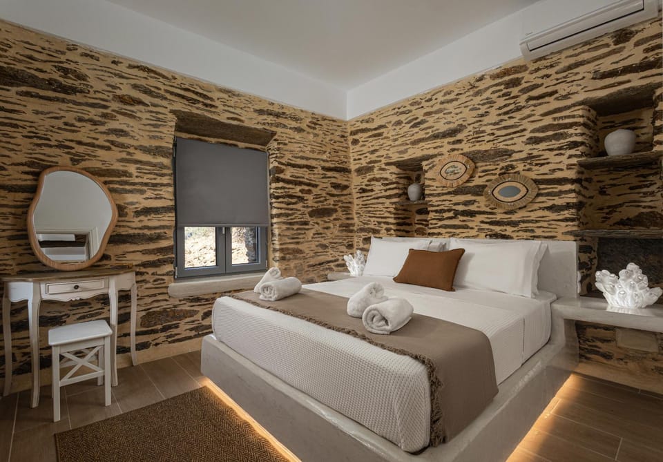 Lithoskino Suites House in Decentralized Administration of the Aegean