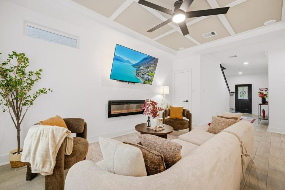 TV and multimedia, Living room
