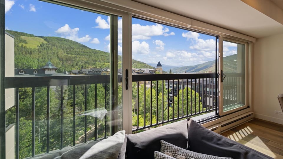 Day, Natural landscape, Summer, View (from property/room), Balcony/Terrace, Living room, Seating area, Mountain view