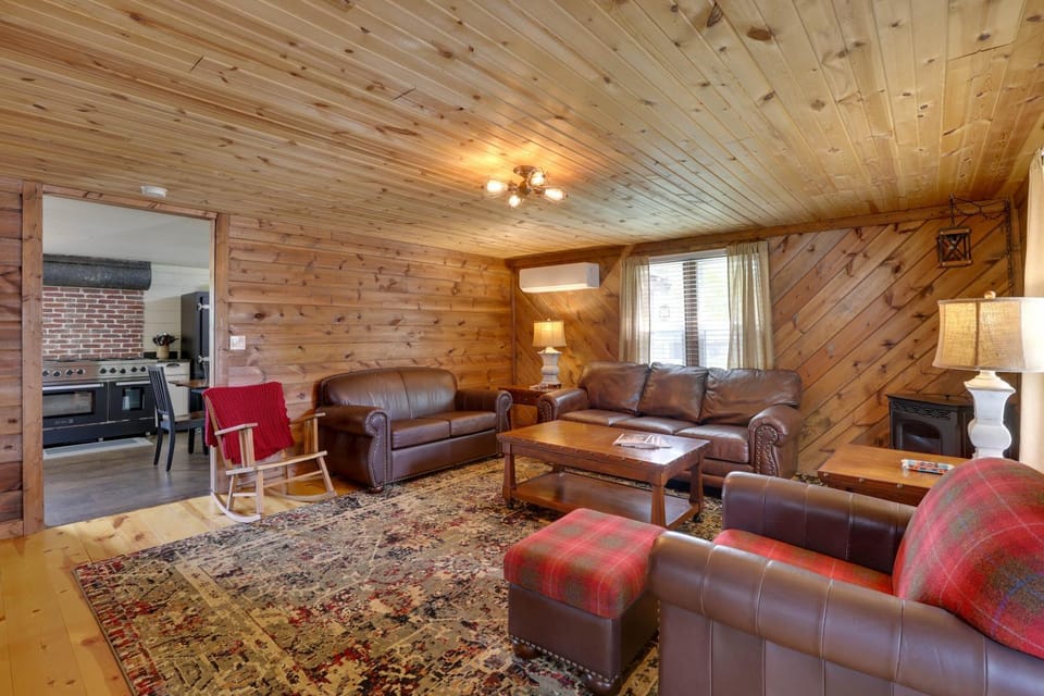 Black Hills Basecamp: Sturgis Home w/ Yard! House in Sturgis