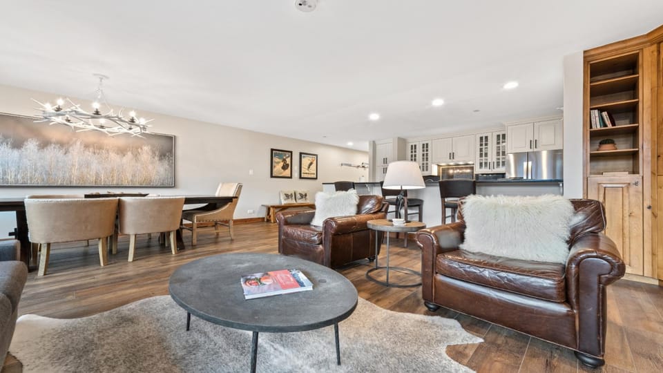 Kitchen or kitchenette, Living room, Dining area, furniture