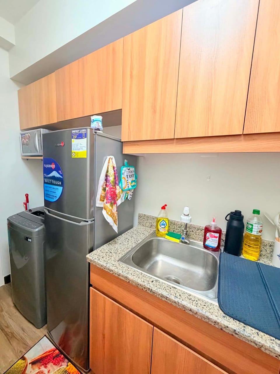 Modern 1br condo Fully Furnished Sunset View Sonora garden Residence Apartment hotel in Las Pinas