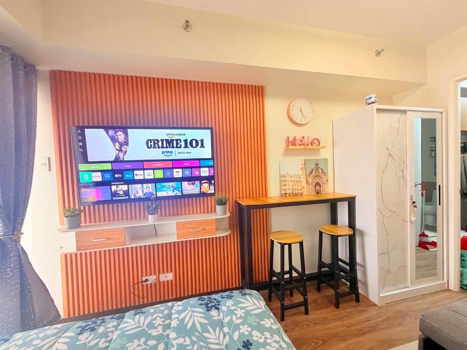 Modern 1br condo Fully Furnished Sunset View Sonora garden Residence Apartment hotel in Las Pinas