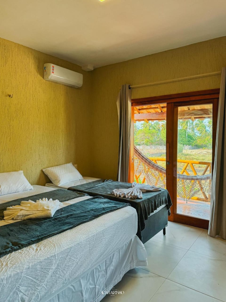 Beach house for 24 people Hydro pool 8 suites House in State of Ceará