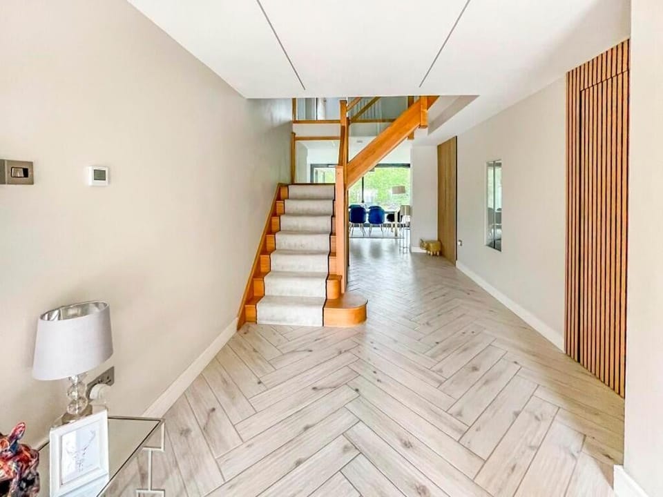 Own Room & En-suite in Wakefield in stunning House Vacation rental in Wakefield