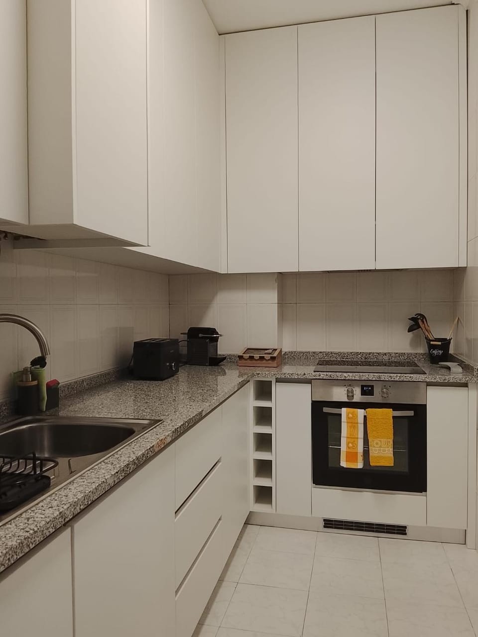 Kitchen or kitchenette, Living room
