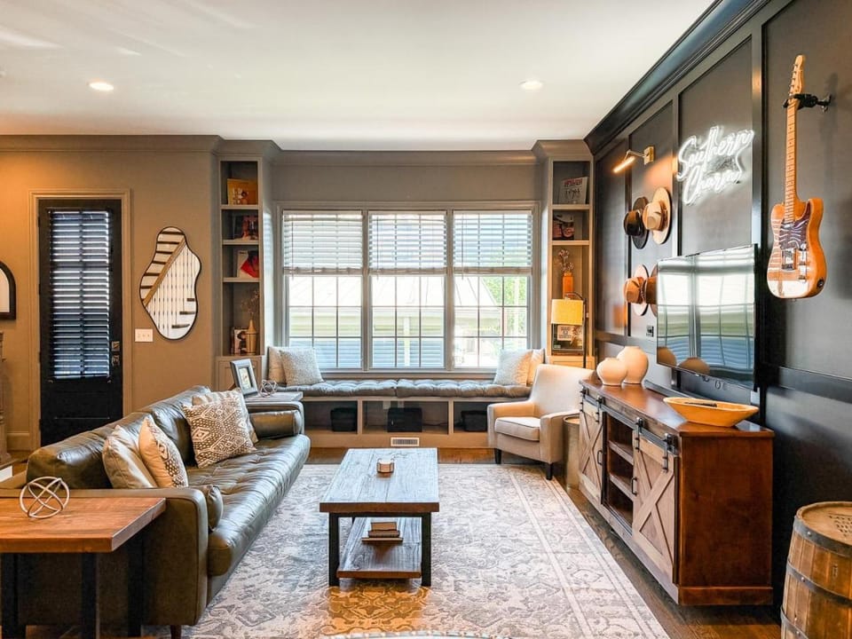 Amazing Group Townhouse 7 Min to Broadway House in Nashville