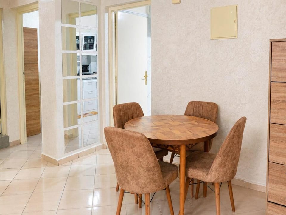Sunny Cozy Apt - WIFI, Parking, Beach 15 min Apartment in Agadir