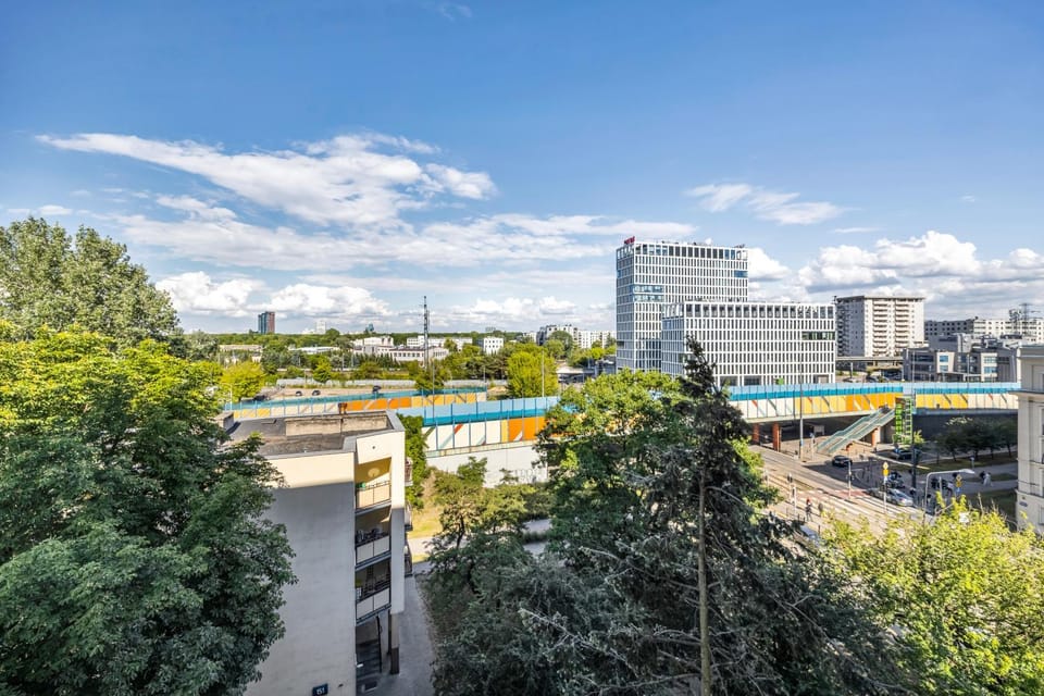 Wola Studio - Train and Metro nearby - by Rentujemy Apartment in Warsaw