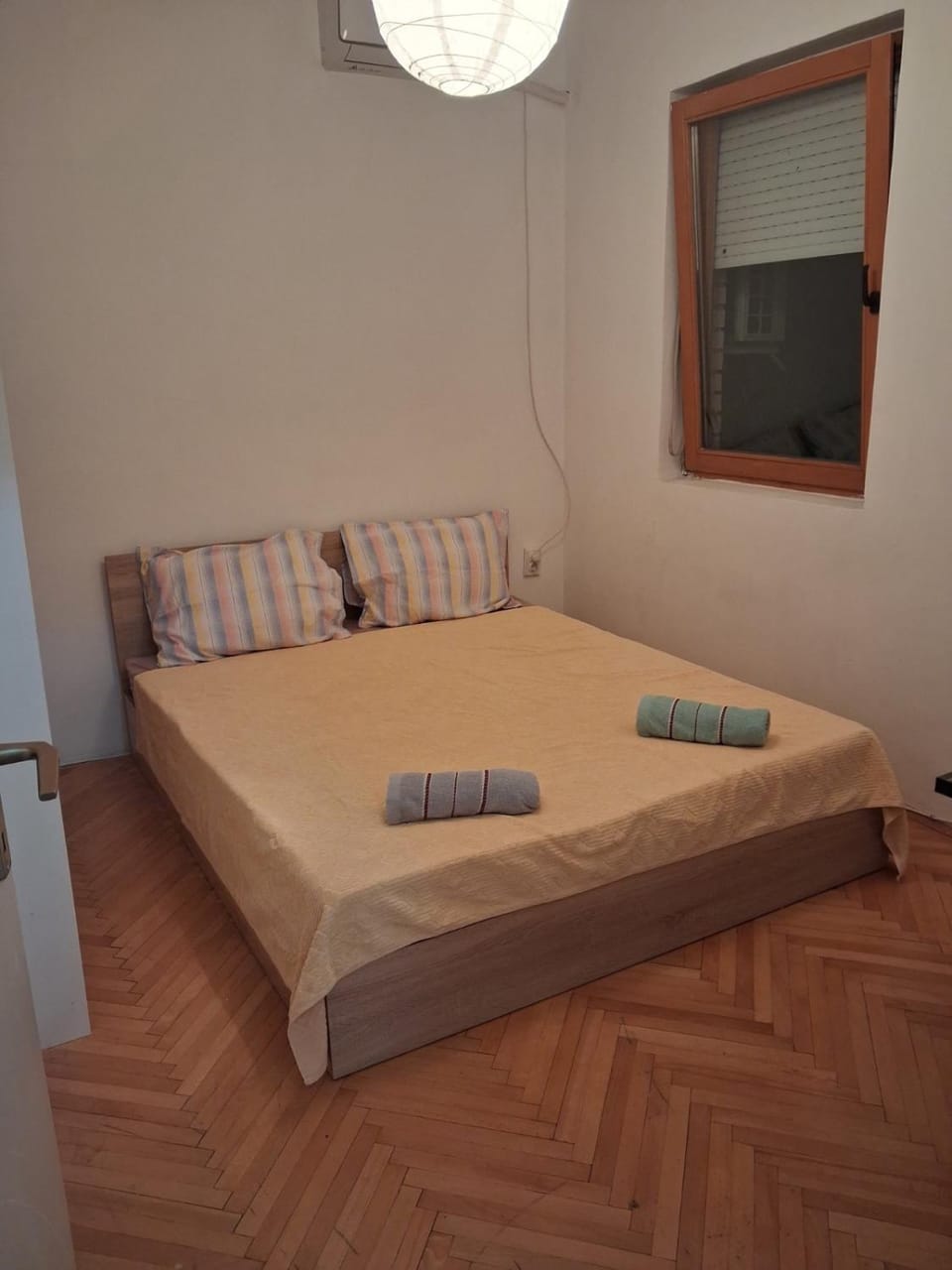 Modern central apt near Vero Jumbo Station Apartment in Skopje