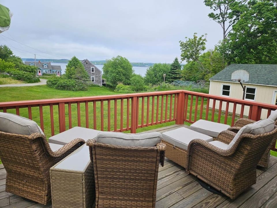 Water Street Retreat House in Eastport