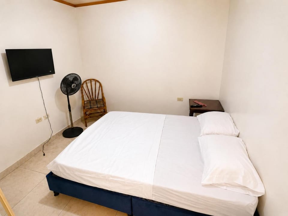 Casa Yarumo Bed and Breakfast in Neiva