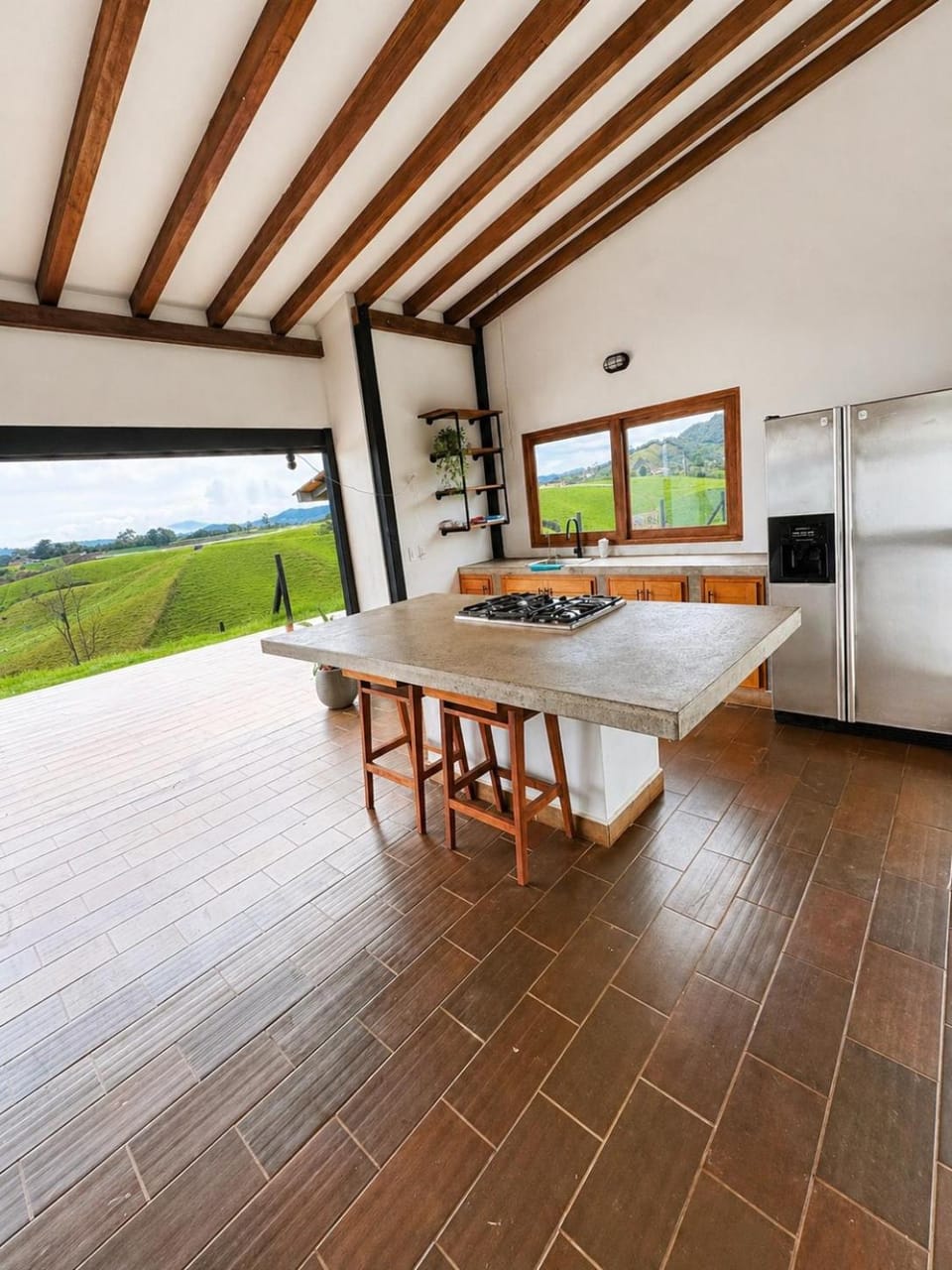 Kitchen or kitchenette, Kitchen or kitchenette, Dining area, oven