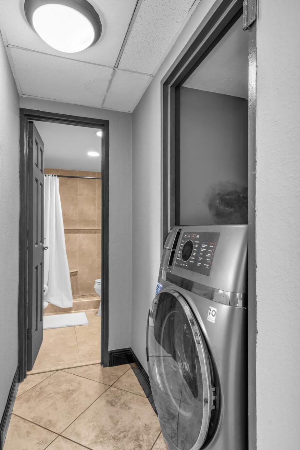 Coastal 2BR Escape Steps to the Beach Apartment in Hollywood Beach