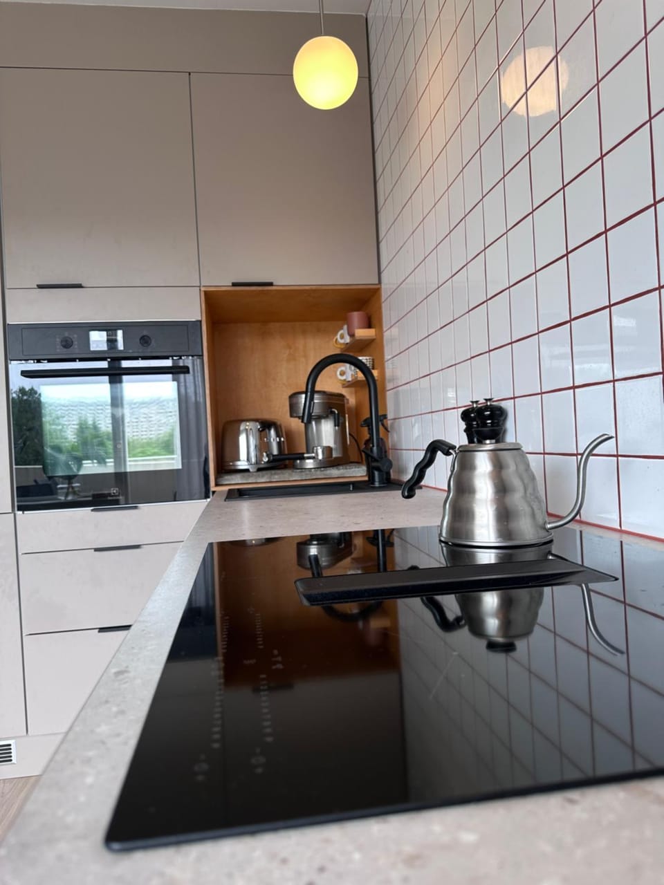 Modern apartment with forest view, close to the subway Apartment in Oslo