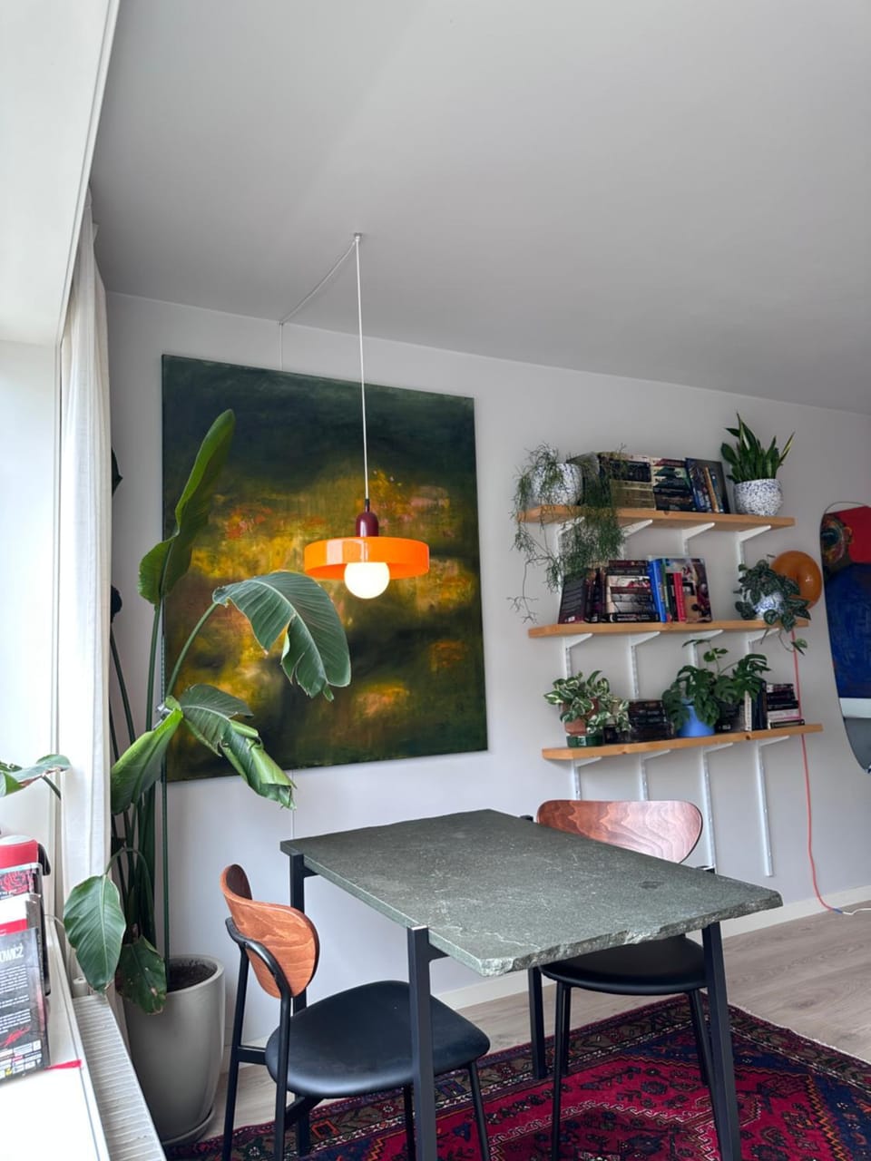 Modern apartment with forest view, close to the subway Apartment in Oslo