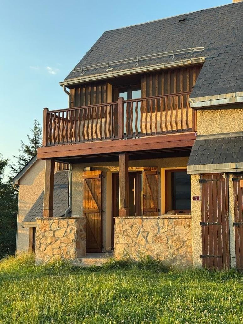 Charmante Maisonnette Peyragudes 6 adultes et 2 enfants Chalet in Occitanie
