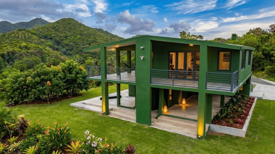 Casa Esmeralda 12 Person Villa with Heated Pool House in Fajardo