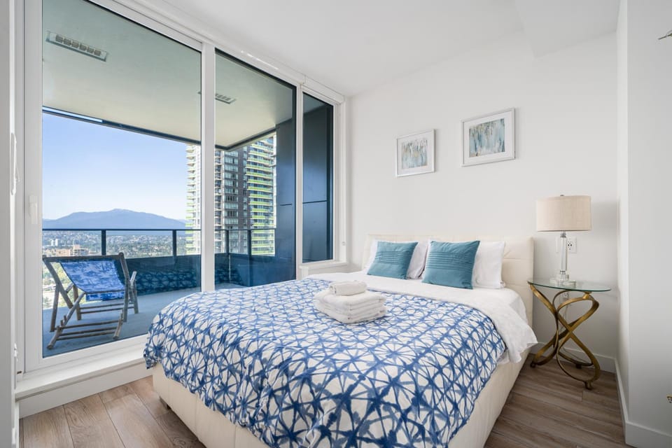 Modern 1BR Apartment Near Vancouver & Metrotown Apartment in Burnaby