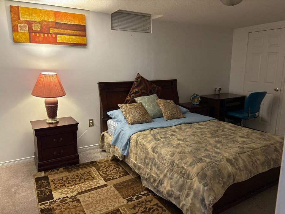 Spacious Basement Apartment in GTA Apartment in Halton Hills