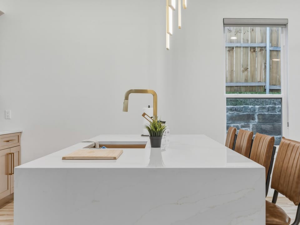 Modern Retreat Near Downtown Dallas House in Dallas