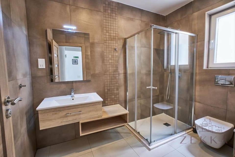 Large 3BR Flat with Exceptional Marina Views Apartment in Malta
