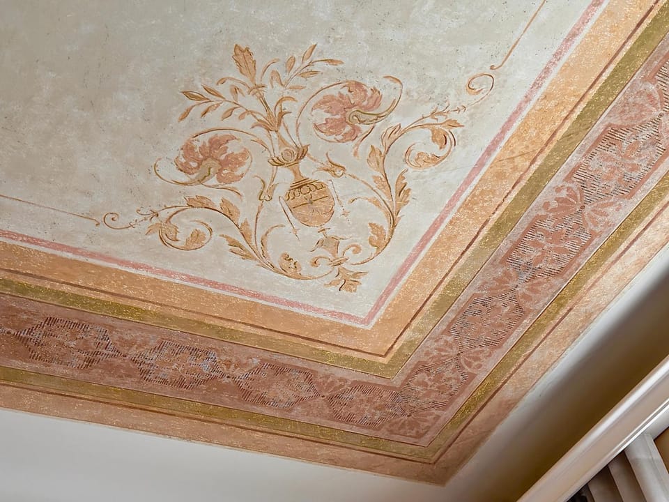 Living room, Decorative detail