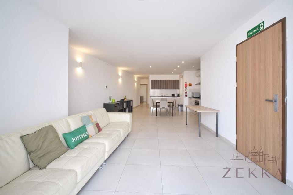 Beautiful View, 3 Bedroom Spacious Apartment Apartment in Malta