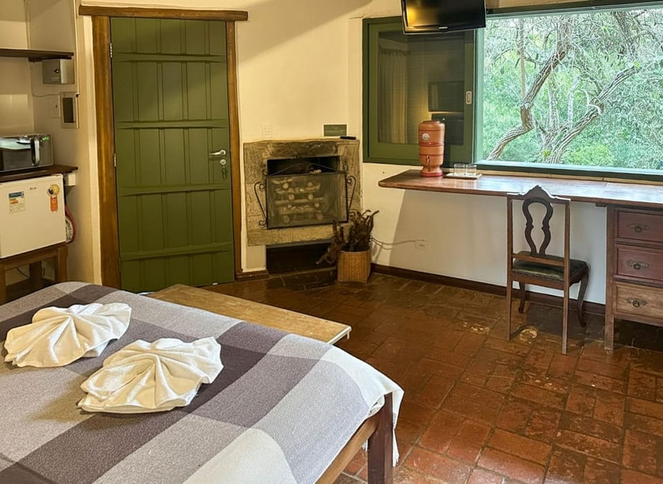Chalé espaçoso c/ lareira, sauna e piscina. Apartment in State of São Paulo