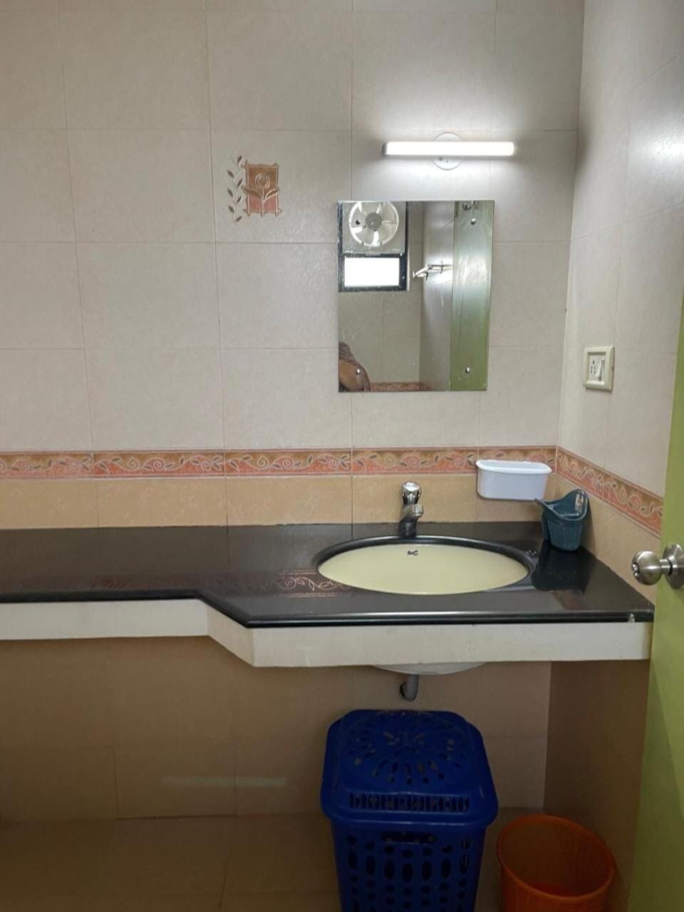 Spacious 3BHK AC Apt near Manorama Kottayam Apartment in Kottayam