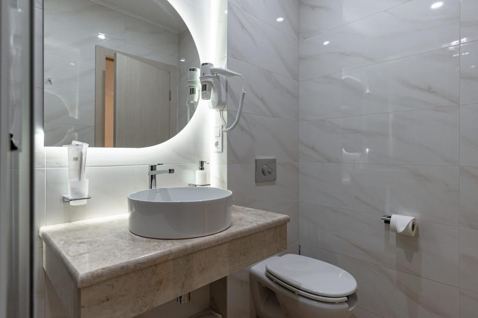 Leomare Hotel in Odessa